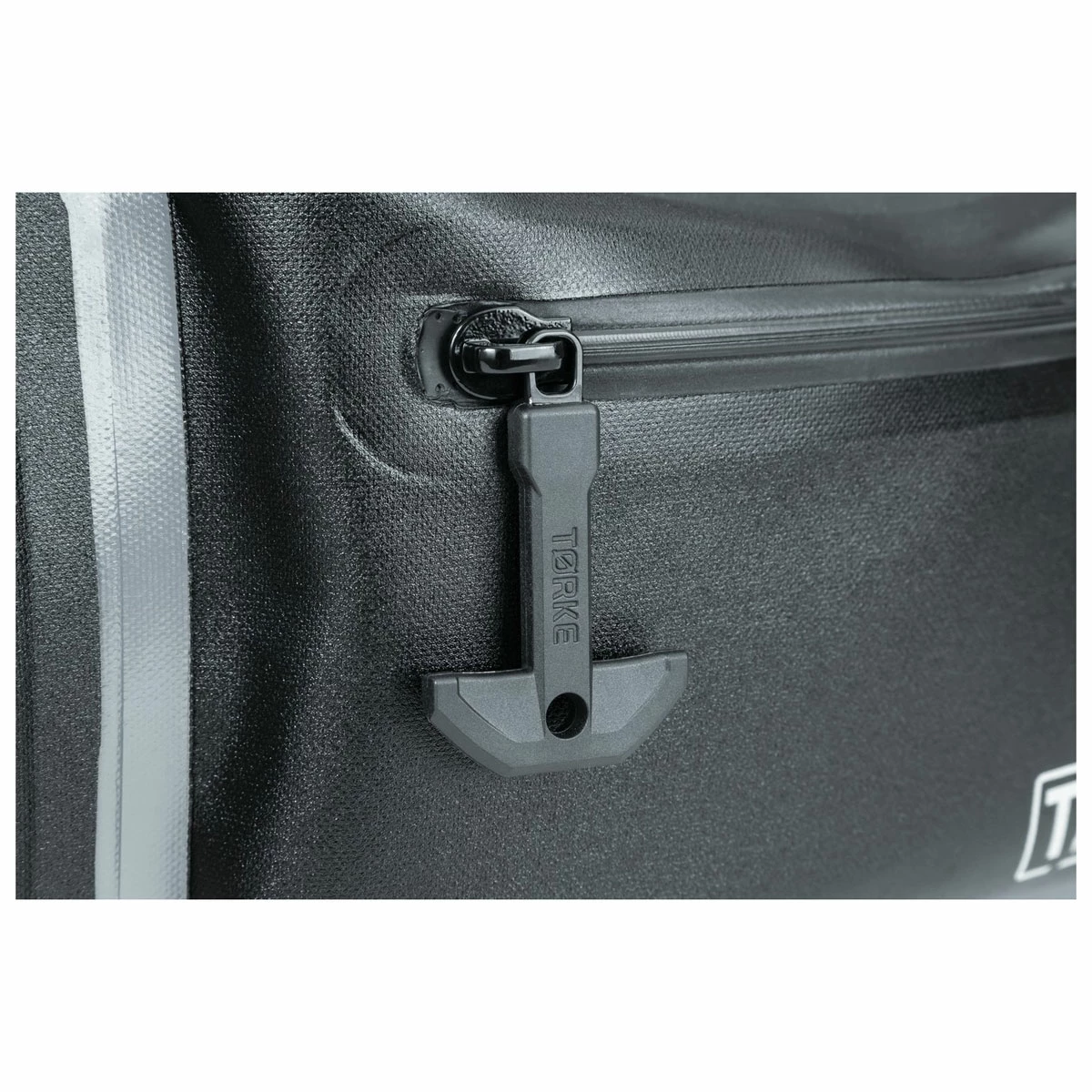 Kuryakyn Torke Dry Bag 25L Backpack 5 Kuryakyn Torke Dry Bag 25L Backpack - Image 4