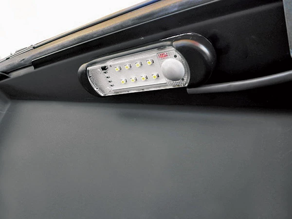 Top Shelf Battery Direct LED Light 4 Top Shelf Battery Direct LED Light - Image 2